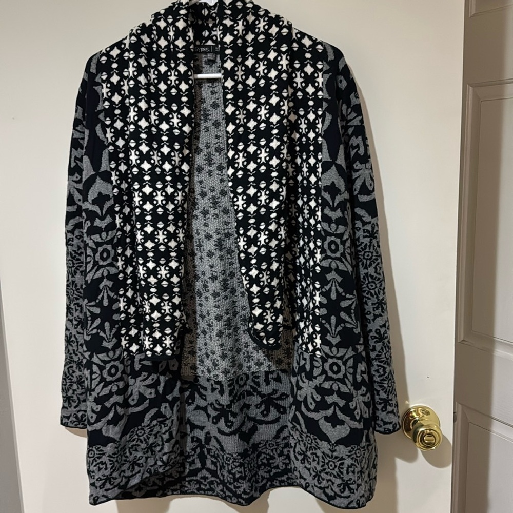 Gypsy Global Village Gypsy stylish long cardigan size Medium boho